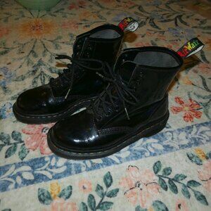 Dr. Martens 1460 Rainbow Patent Boots